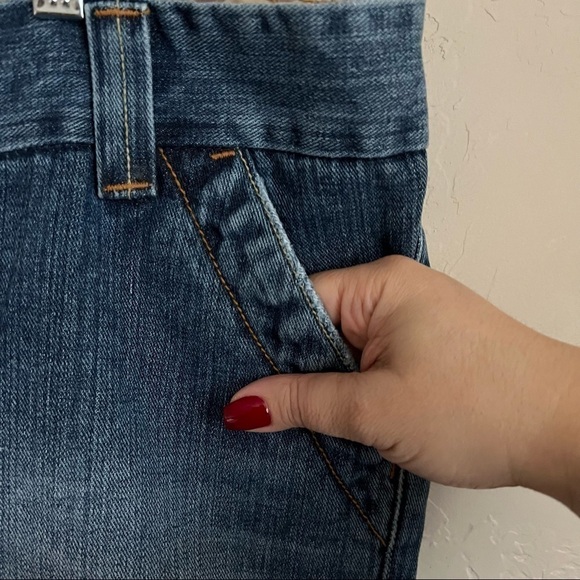 Levi’s 504 Slouch Vintage Y2K Bermuda Denim Shorts - Picture 2 of 8